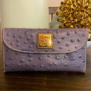 Dooney and Bourke clutch/wallet